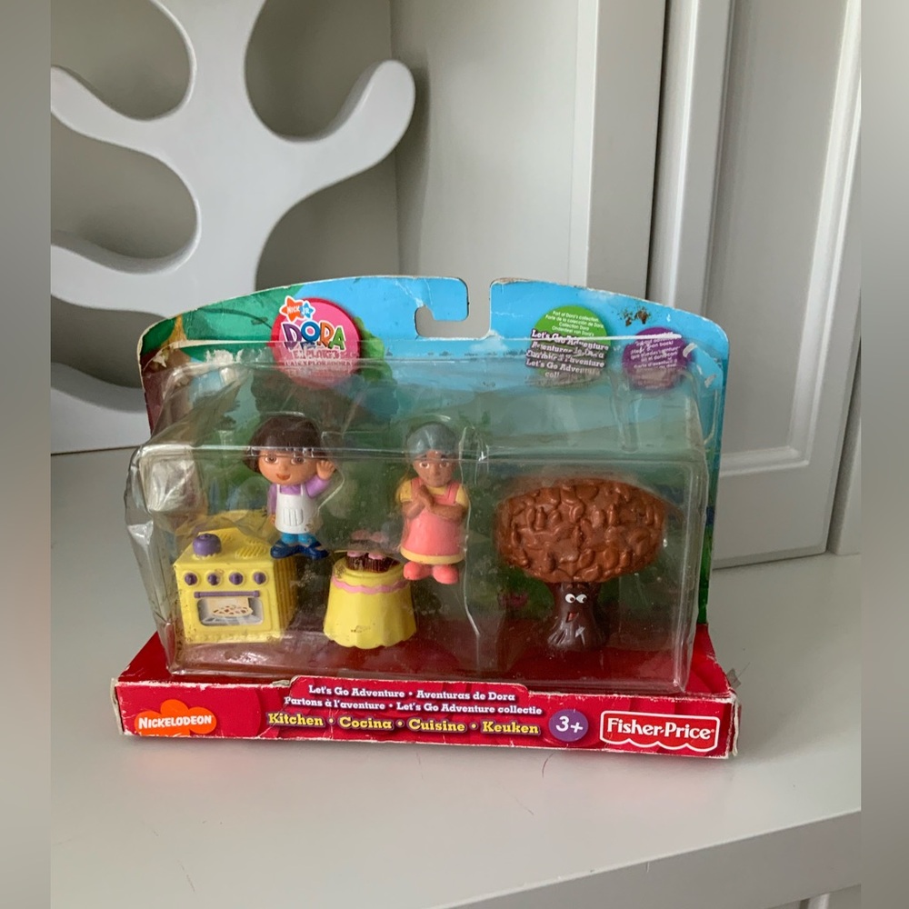 Vintage 2005 DORA THE EXPLORER Let’s Go Adventure Kitchen Toys Figurines NEW